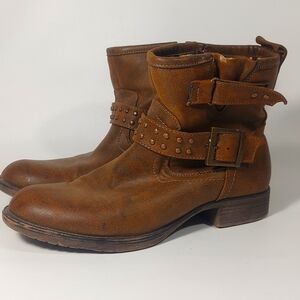 Stone Canyon Leather Brown Mid Top Ankle Boot, Size 6